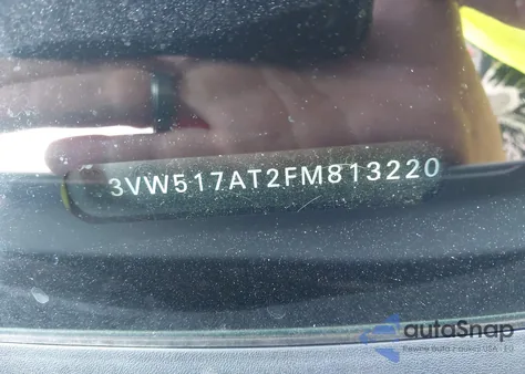 2015 Volkswagen Beetle 1.8T из США, поврежденный, VIN 3VW517AT2FM813220